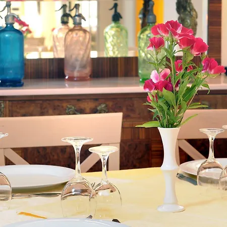 Ξενοδοχείο Gambone 2*