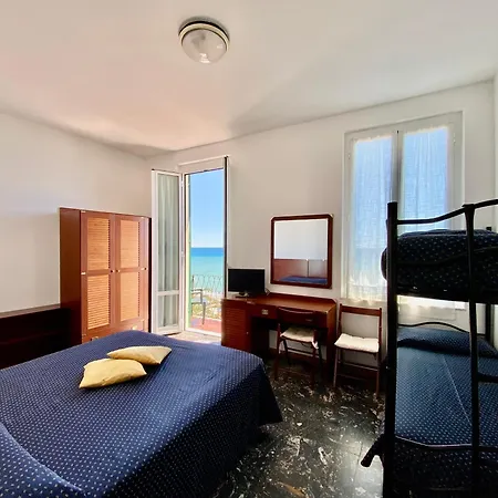 Gambone Hotel 2*